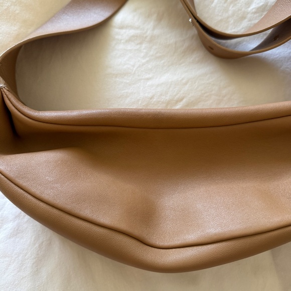 COS beige swing crossbody leather bag - Picture 2 of 10